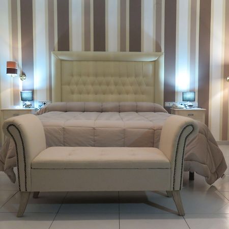Hotel Restaurante Boabdil Otura ภายนอก รูปภาพ